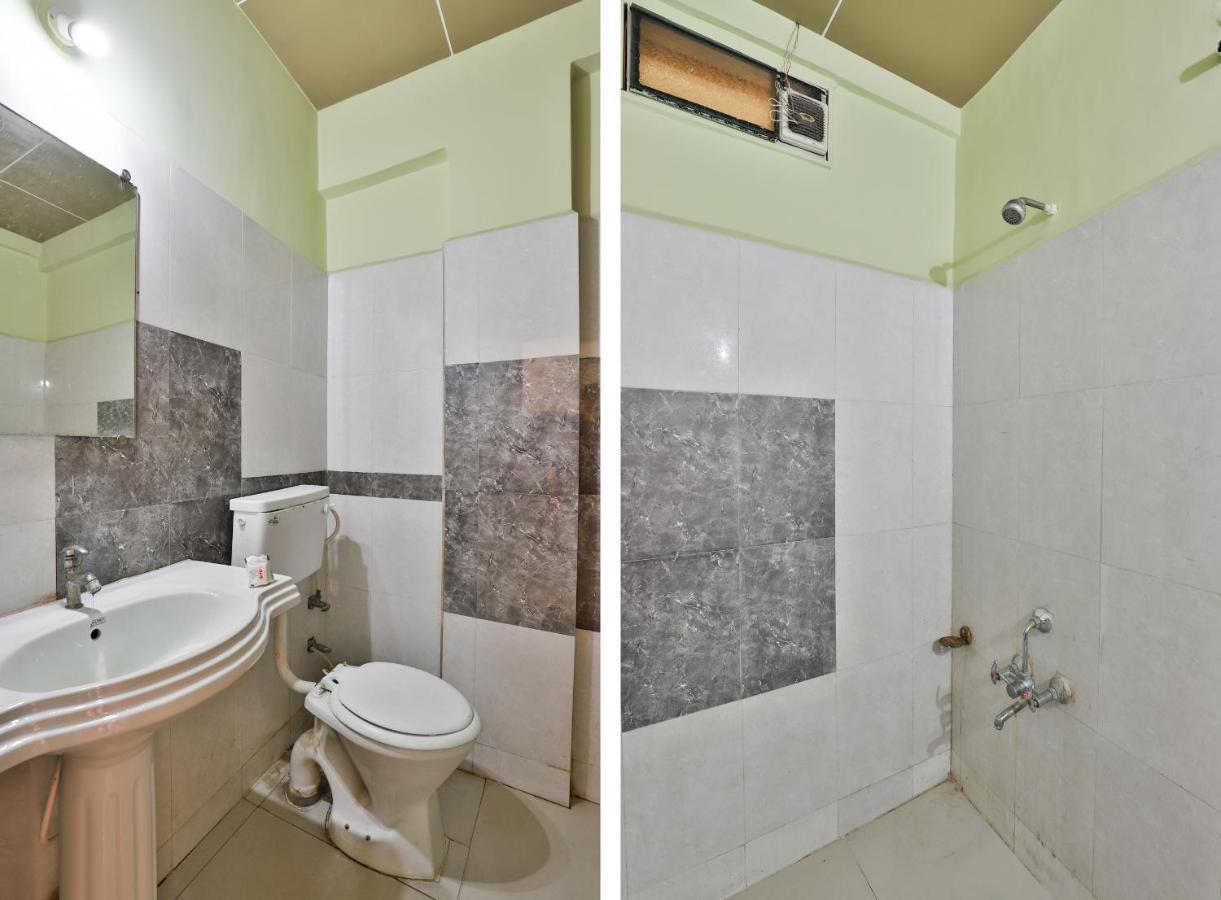 Oyo 19637 Hotel Mansi Sherotene Vapi Exteriér fotografie